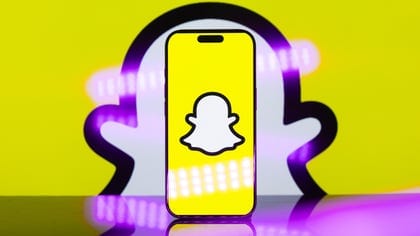 snapchat logo ghost 2645