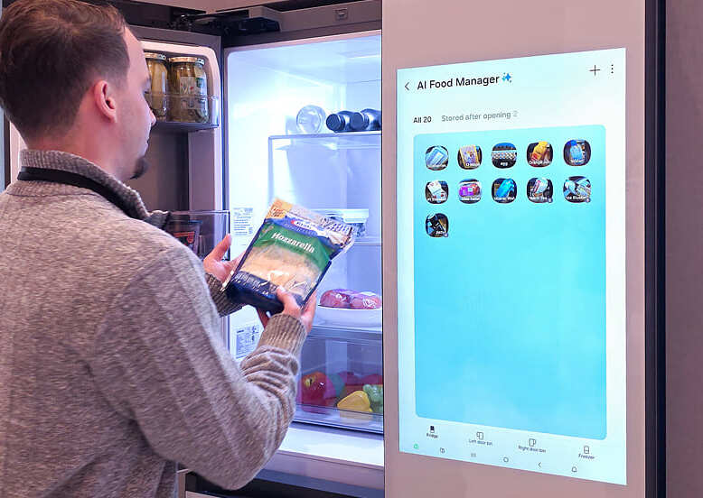 ثلاجة Samsung Family Hub من بين المنتجات التقنية الأسوأ والأكثر غرابة في معرض CES 2026 