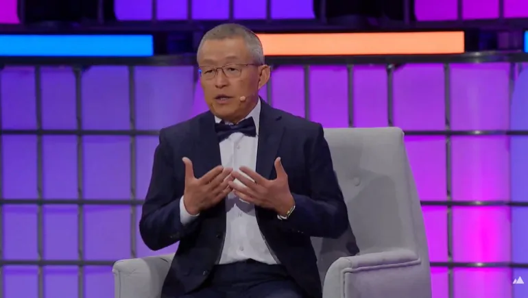 لاري لي الشريك المدير لصندوق أمينو كابيتال، وأحد ممولي شركة ريبليت (Replit).