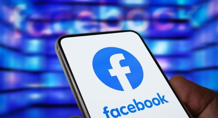 برنامج المسار السريع للمبدعين لاستقطاب صناع المحتوى المحترفين